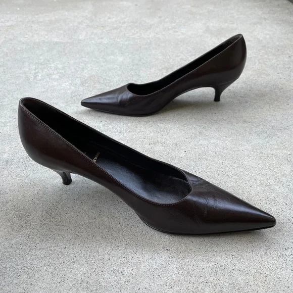 Fendi Dark Brown Leather Kitten Heel Pointed Toe Pumps - Size 35.5 - Picture 4 of 11